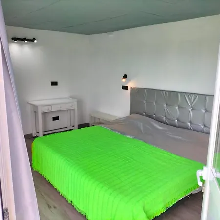 Vvlasbuganvillas *