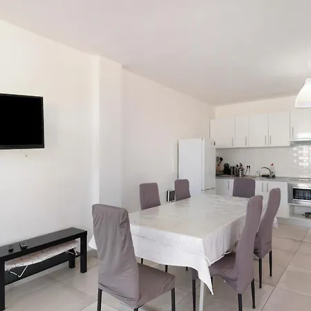 Holiday home Vvlasbuganvillas